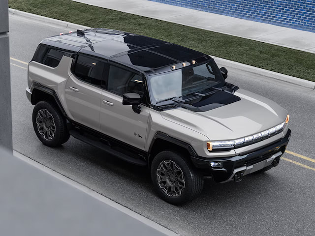 جی‌ام‌سی هامر EV SUV برقی با طراحی مدرن و قابلیت‌های پیشرفته آفرود
